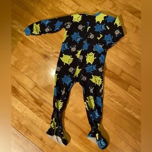 Onesie pyjama zip size 5 kid